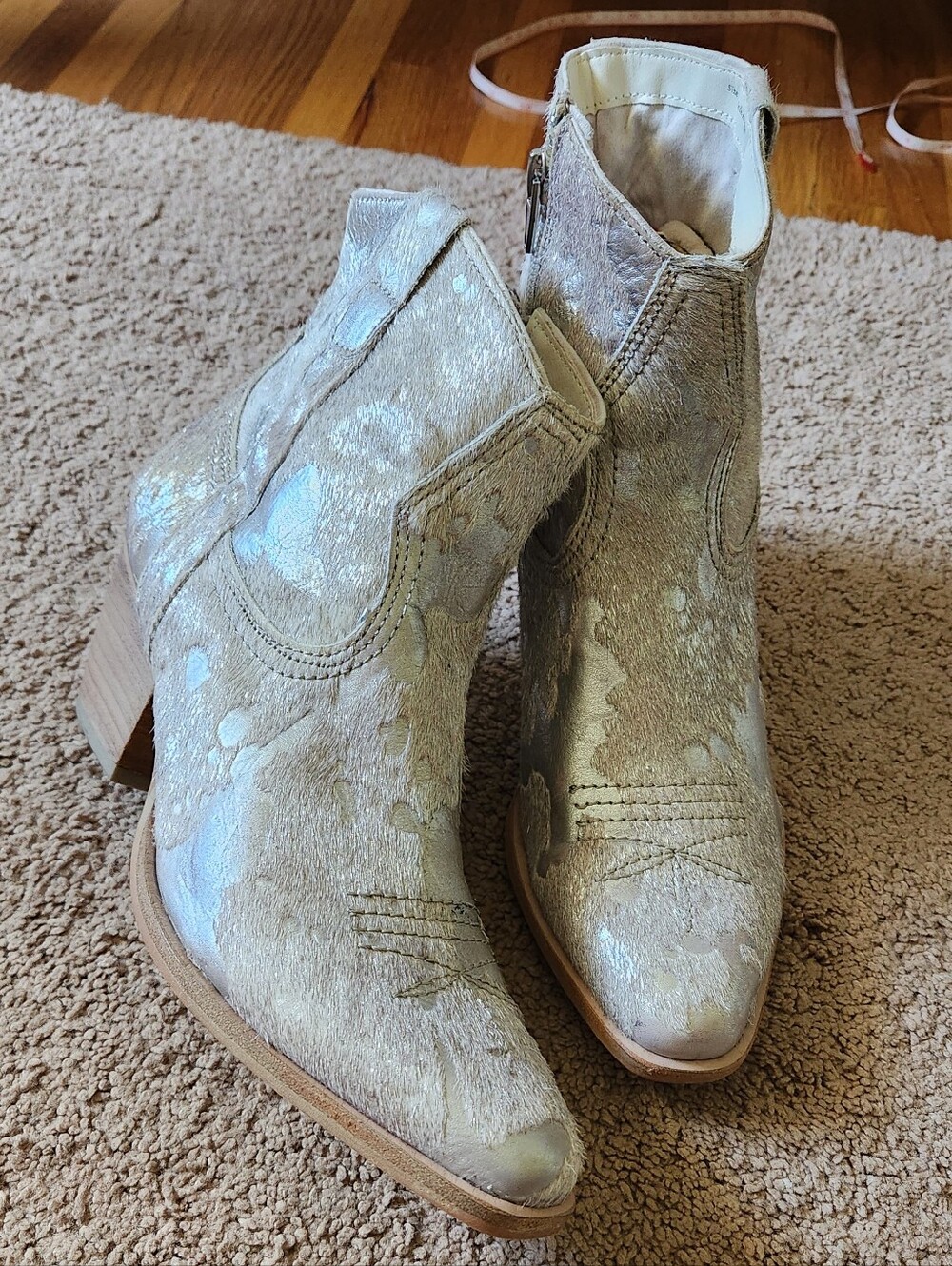 Dolce Vita REAL Fur And Silver Western Festival Cowgirl Distressed Boots Size 9